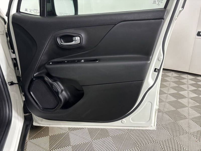 2022 Jeep Renegade Altitude