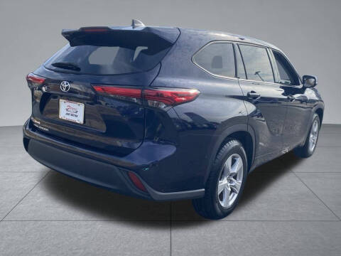 2022 Toyota Highlander L