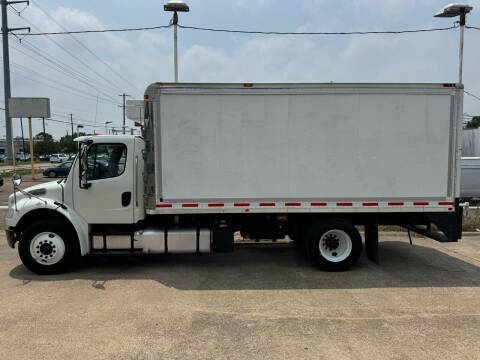 2013 Freightliner M2 106