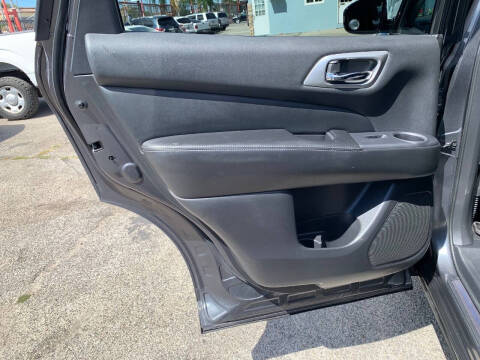 2014 Nissan Pathfinder SL