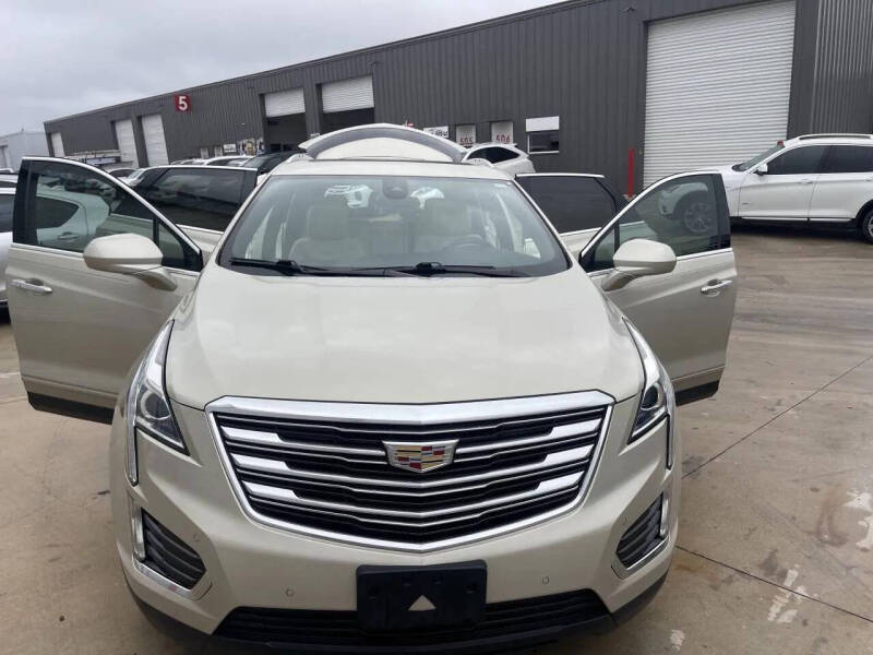 2017 Cadillac XT5 Luxury