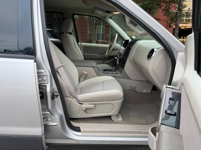 2006 Ford Explorer XLT