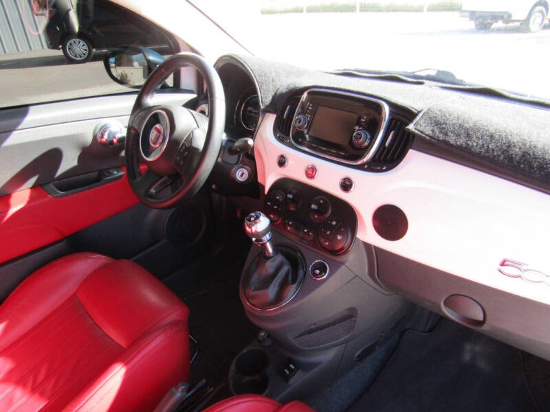 2017 FIAT 500 Lounge