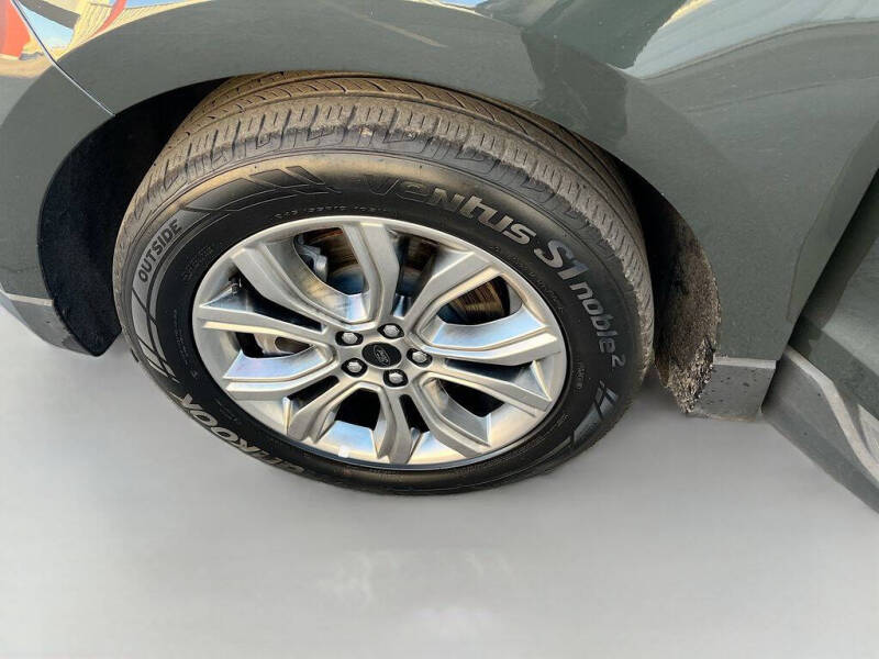 2024 Ford Edge Titanium