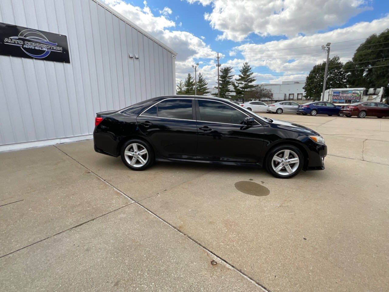 2012 Toyota Camry for sale at Auto Connection in Waterloo, IA