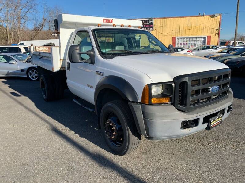 2006 Ford F-450 Super Duty for sale at Virginia Auto Mall in Woodford VA