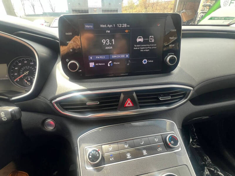 2022 Hyundai Santa Fe SEL
