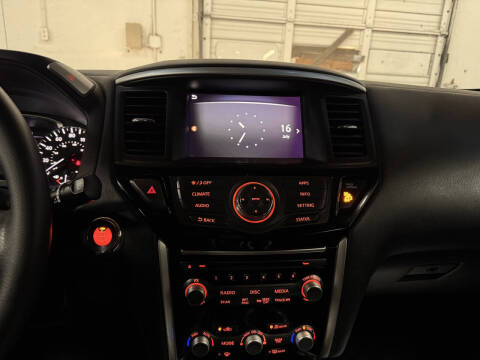 2020 Nissan Pathfinder S