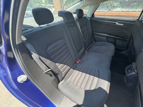 2014 Ford Fusion SE
