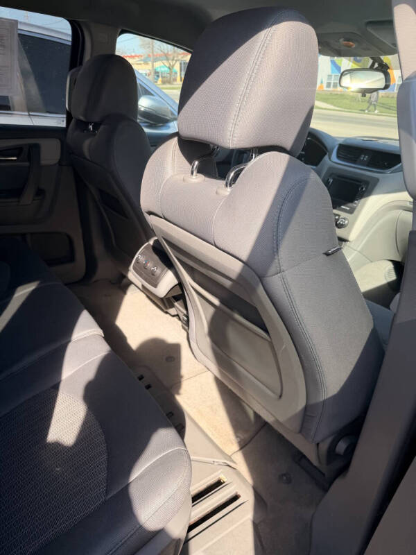 2016 Chevrolet Traverse LS