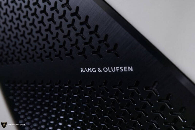 2024 Lamborghini Urus S