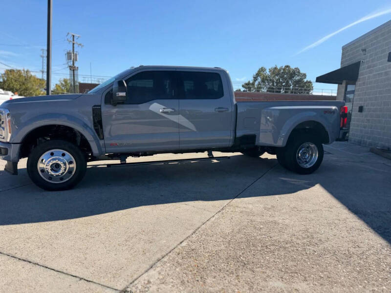 2026 Ford F-450 Super Duty Platinum