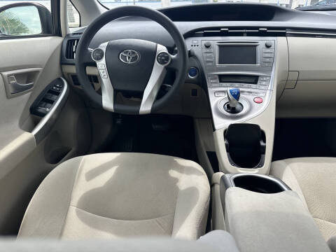 2014 Toyota Prius Three