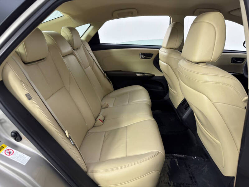 2013 Toyota Avalon XLE