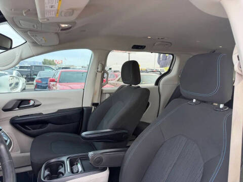 2021 Chrysler Pacifica Touring