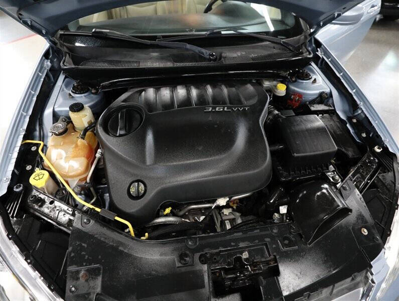 2012 Chrysler 200 Touring