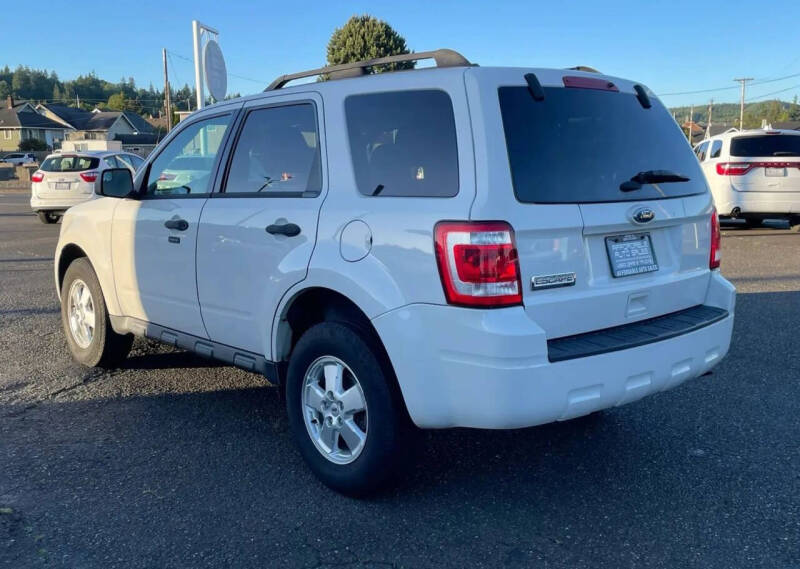 2011 Ford Escape XLT