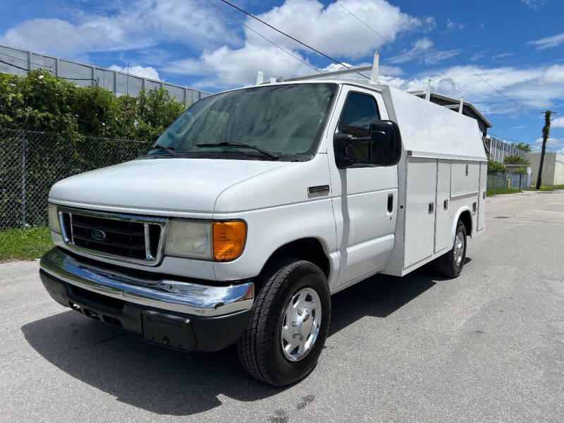 2007 Ford Econoline's photo