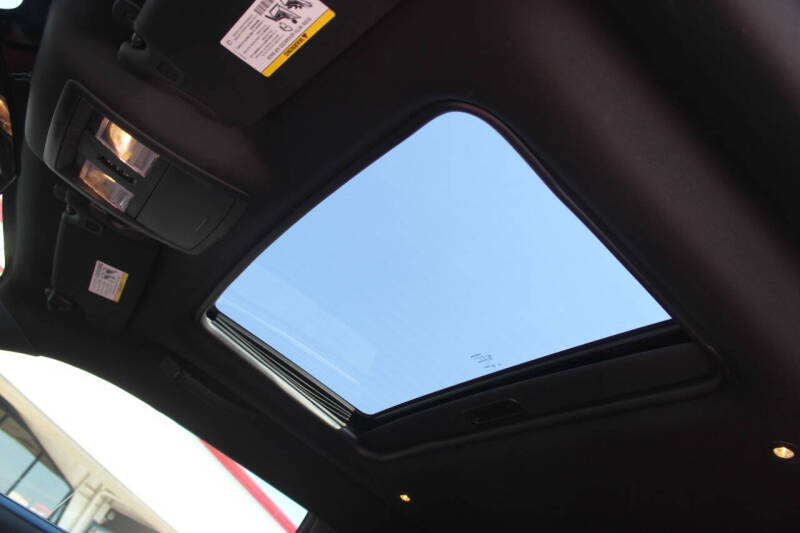 2014 Dodge Challenger R/T Plus