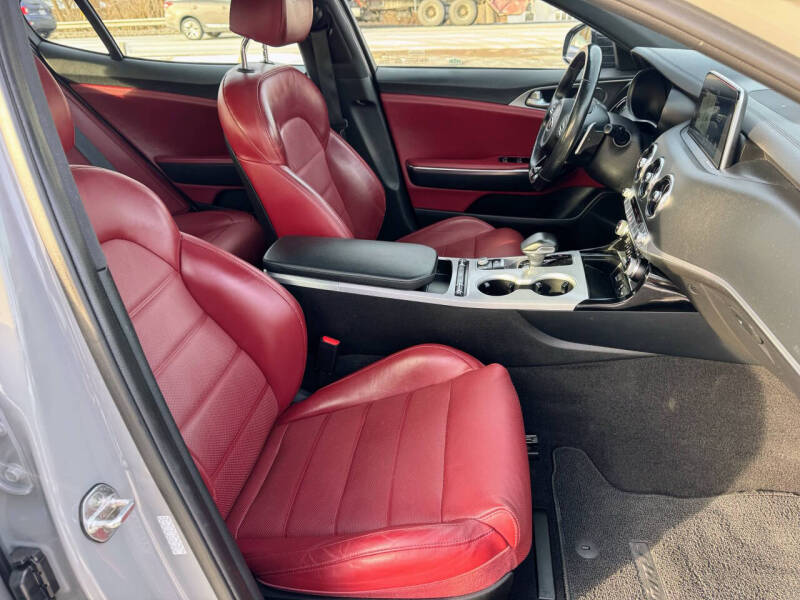 2018 Kia Stinger GT2