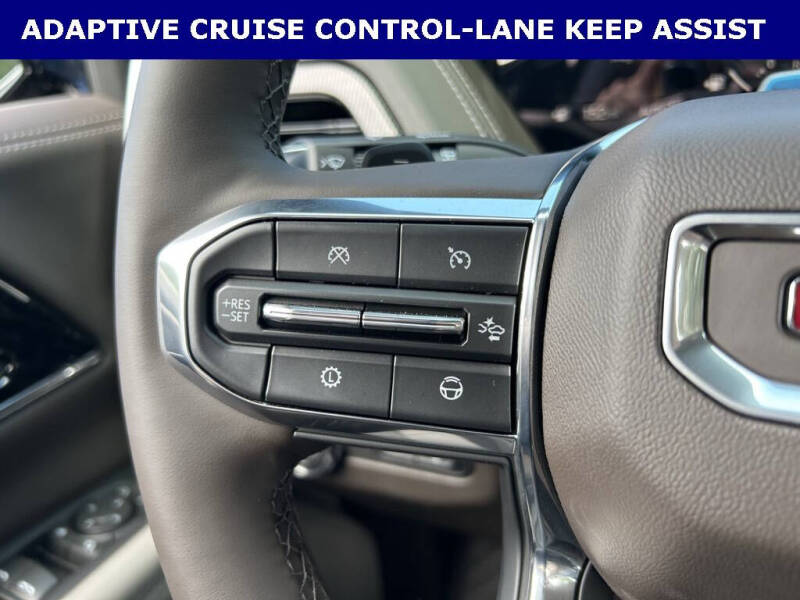 2025 GMC Yukon Elevation