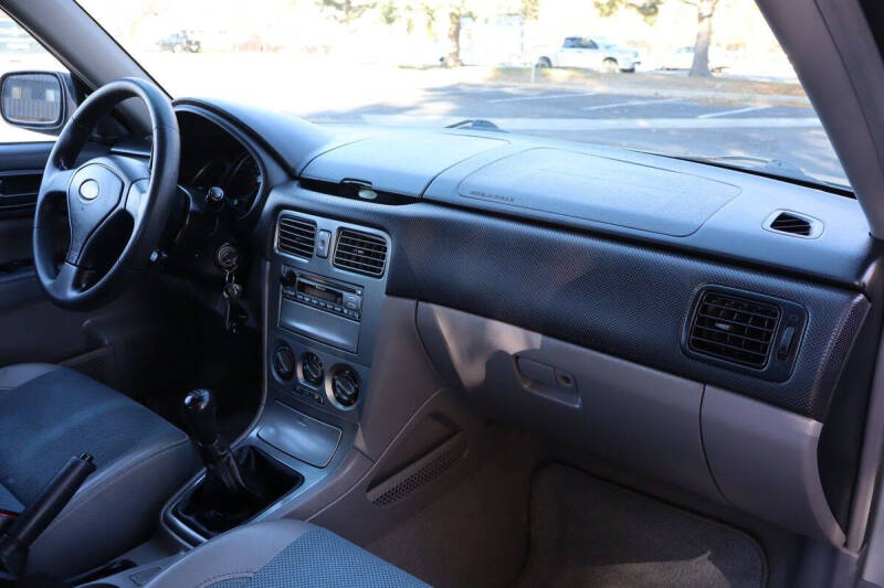 2005 Subaru Forester X