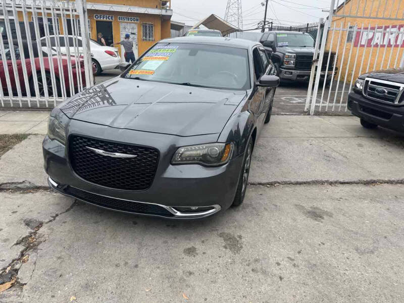 2016 Chrysler 300