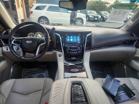 2015 Cadillac Escalade Luxury