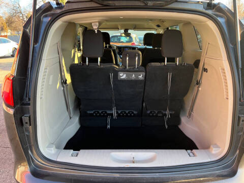 2017 Chrysler Pacifica LX