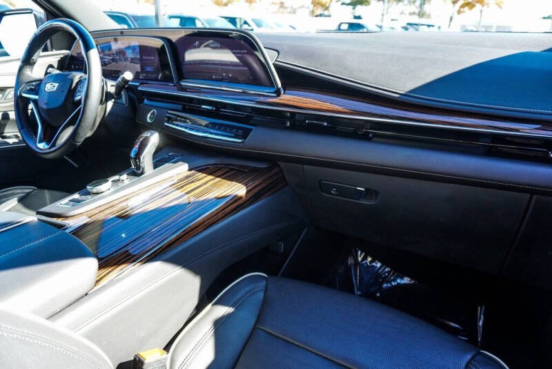 2024 Cadillac Escalade Premium Luxury