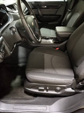 2017 Chevrolet Traverse LT