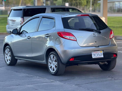 2014 Mazda MAZDA2 Sport