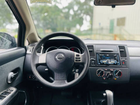 2012 Nissan Versa 1.8 S