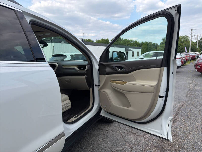 2019 GMC Acadia Denali