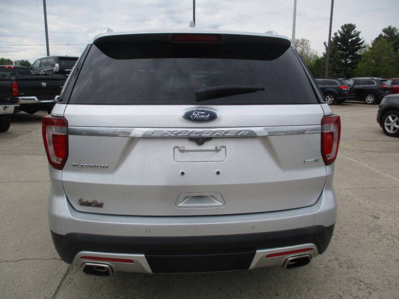 2017 Ford Explorer Platinum