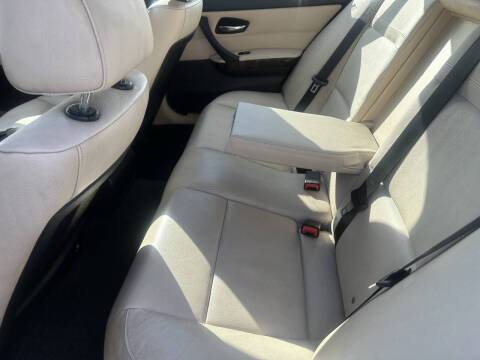 2011 BMW 3 Series 328i