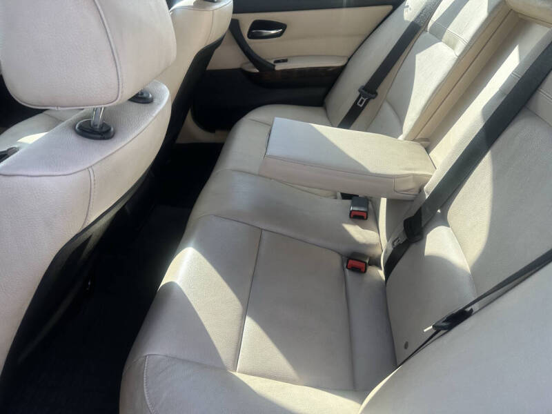 2011 BMW 3 Series 328i