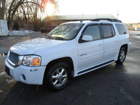 2006 GMC Envoy XL for sale at RJ Motors in Plano IL