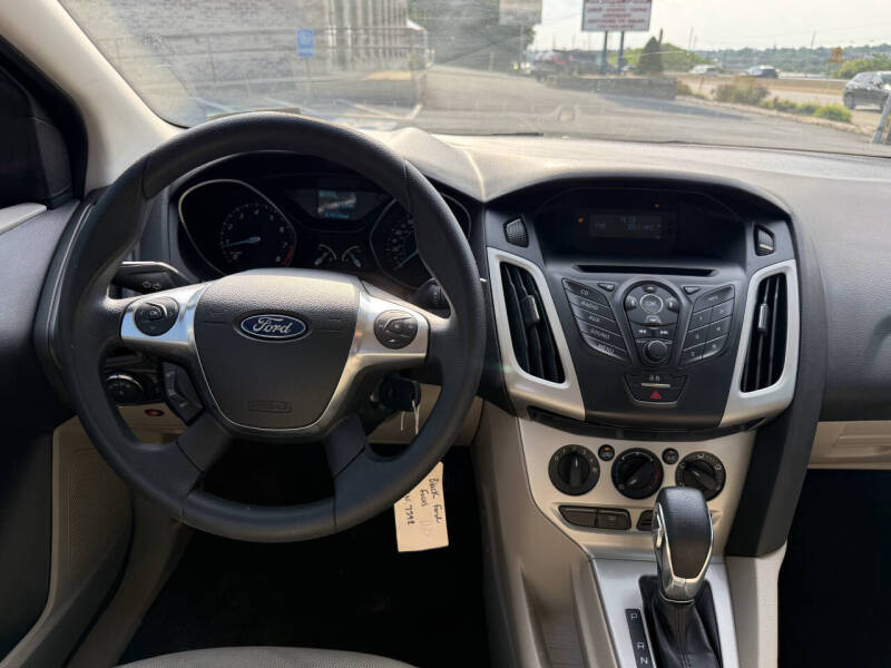 2012 Ford Focus SE