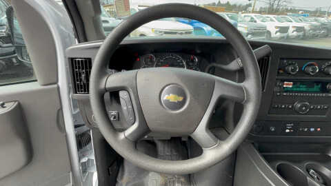 2025 Chevrolet Express 2500