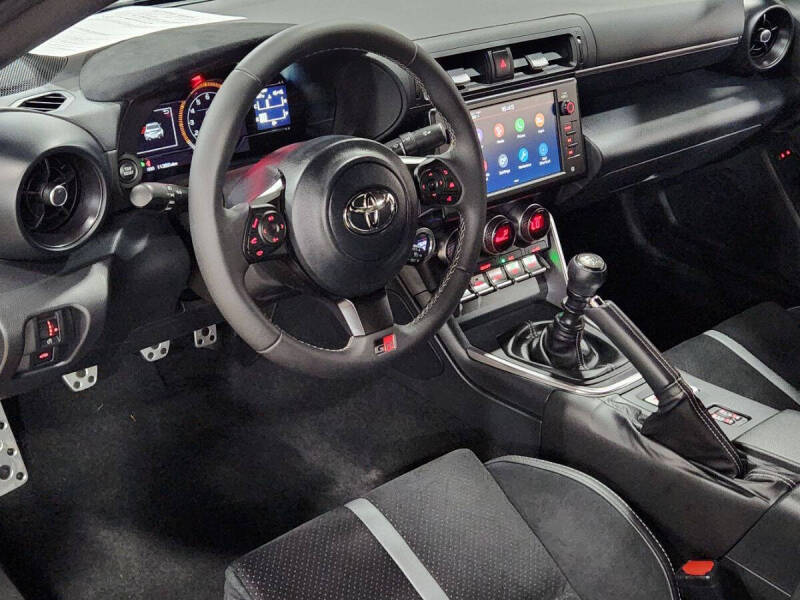 2024 Toyota GR86 Premium