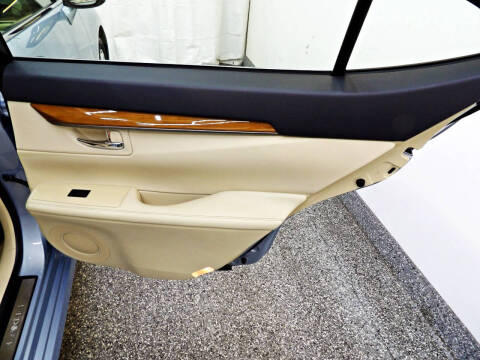 2013 Lexus ES 300h