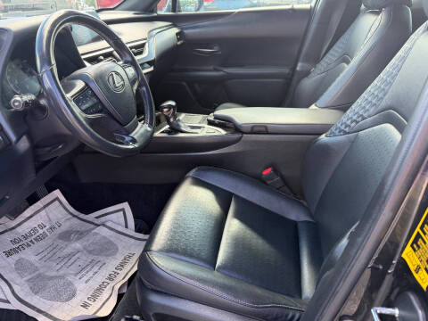 2019 Lexus UX 200 Luxury
