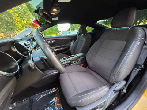 2015 Ford Mustang V6