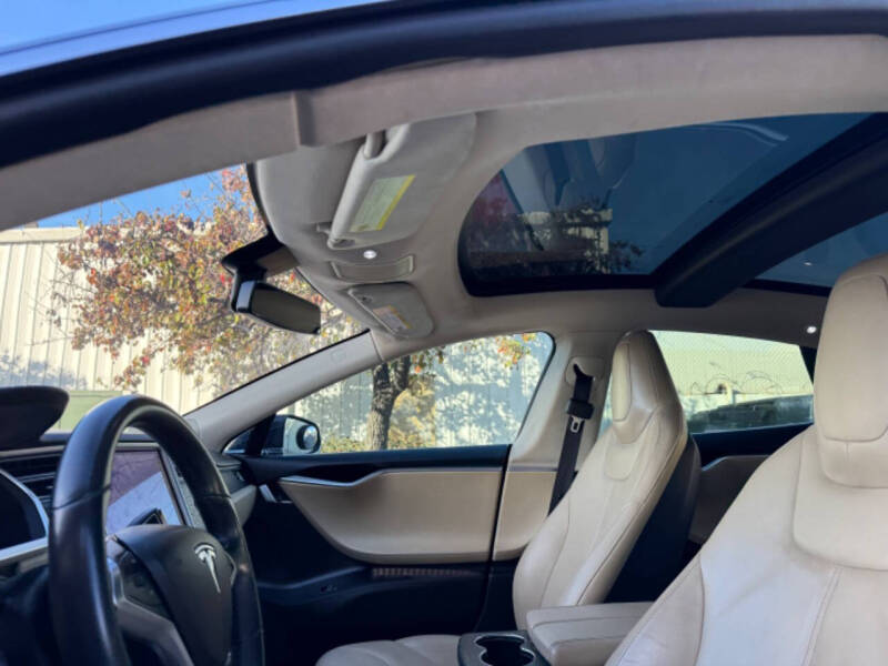 2013 Tesla Model S
