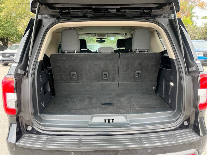 2023 Ford Expedition XLT