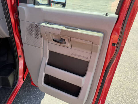 2013 Ford E-Series E-250