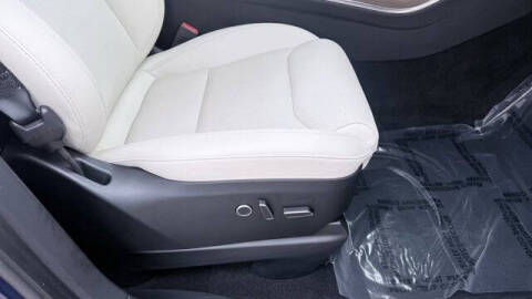 2023 Tesla Model X Standard Range
