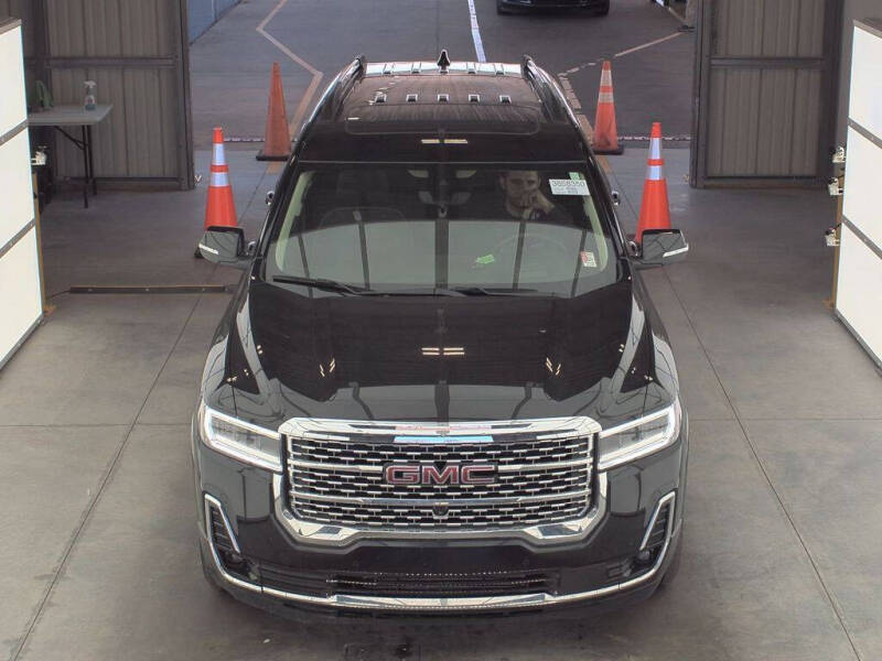 2022 GMC Acadia Denali