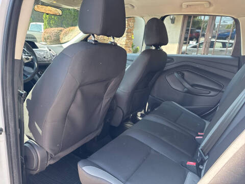 2016 Ford Escape S